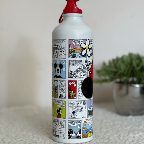 Minnie Mouse collectable water bottle - Picture 3 of 4